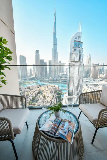 Burj Roayle-magical Burj & Fountain Sky Views 3+ 1 Bedroom Apartment