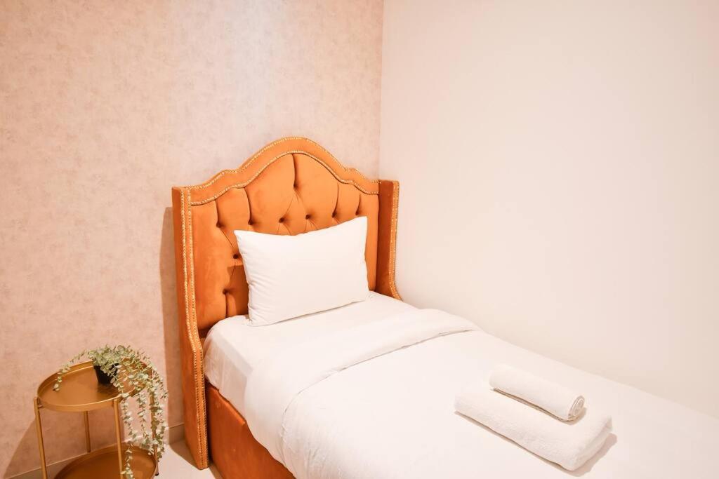 Burj Roayle-magical Burj & Fountain Sky Views 3+ 1 Bedroom Apartment *