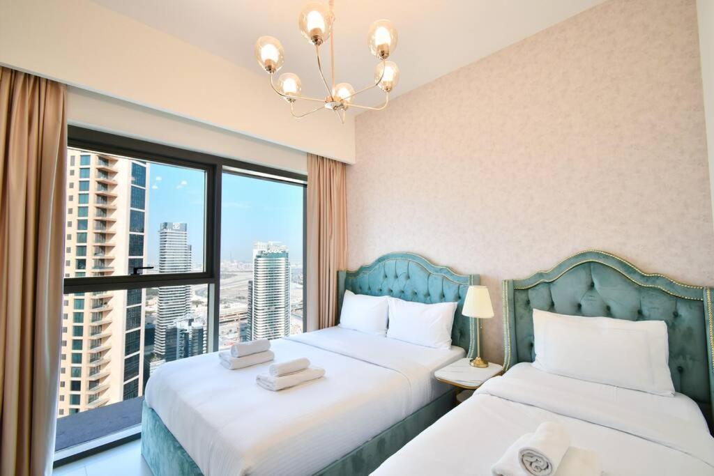 Apartment Burj Roayle-magical Burj & Fountain Sky Views 3+ 1 Bedroom *