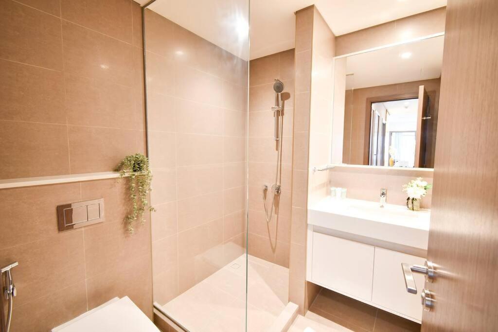 Apartment Burj Roayle-magical Burj & Fountain Sky Views 3+ 1 Bedroom