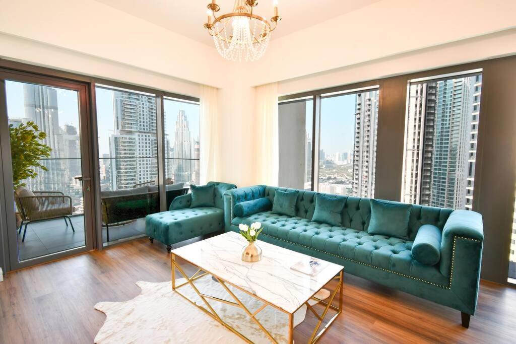 Apartment Burj Roayle-magical Burj & Fountain Sky Views 3+ 1 Bedroom