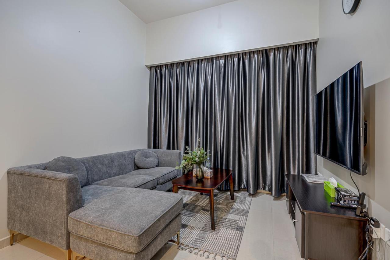 Two Bed Near Burj Khalifa Mall-5minuts-rva511 * Dubai