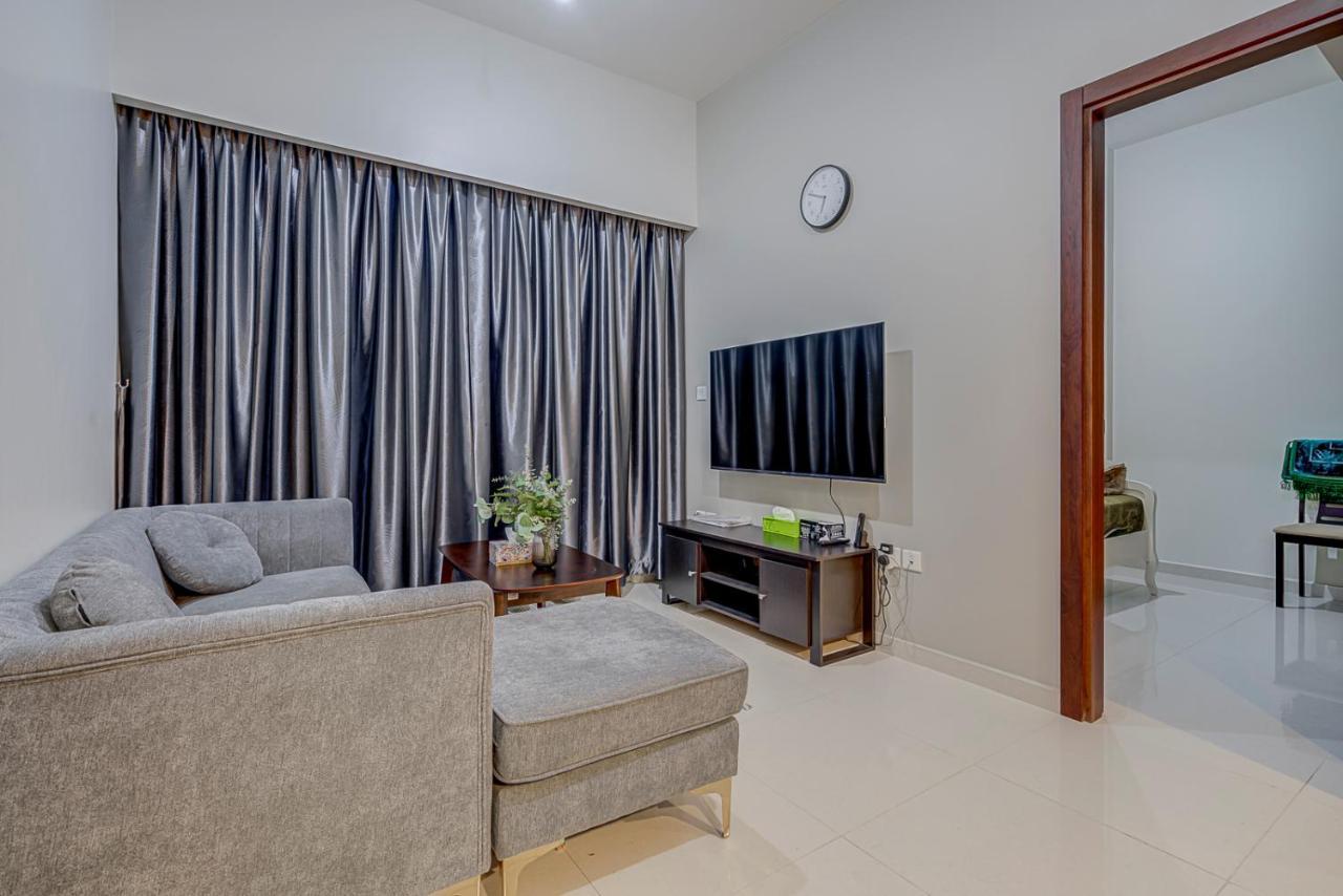 Two Bed Near Burj Khalifa Mall-5minuts-rva511 Apartment Dubai