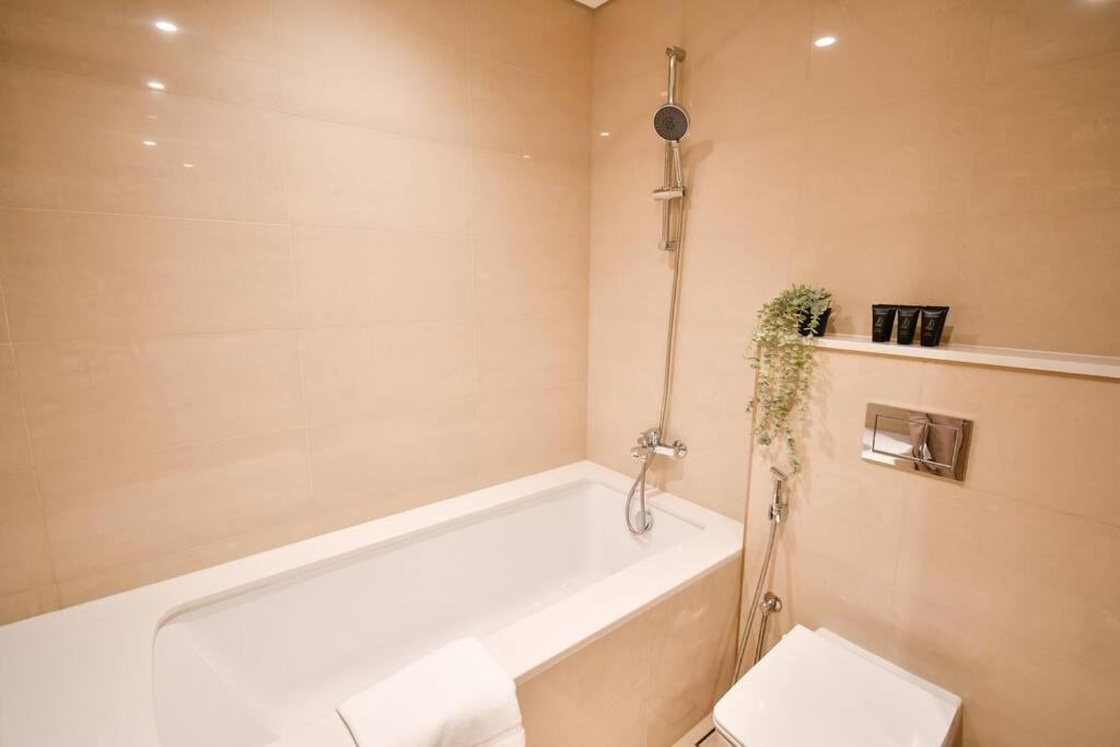 Cinematic&chic Burj Khalifa &fountain View 2br Apartment Dubai