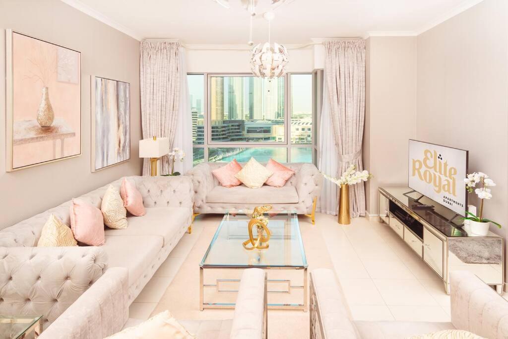Apartment Elite Royal Apartment: Burj Khalifa View Magnate Dubai