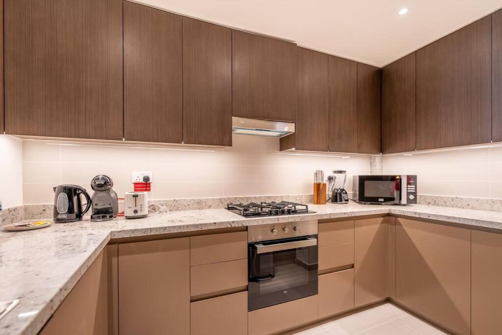 Apartment Premium Two Bedroom In Downtown Near Opera Dubai