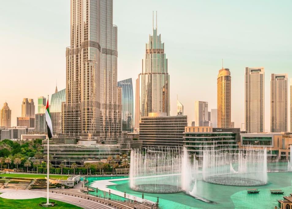Elite Royal Apartment: Burj Khalifa View Magnate Apartment Dubai