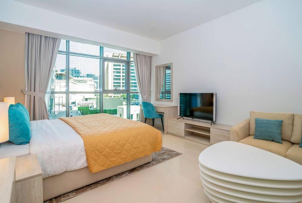Chic With Breathtaking Views At Seven Palm Dubai