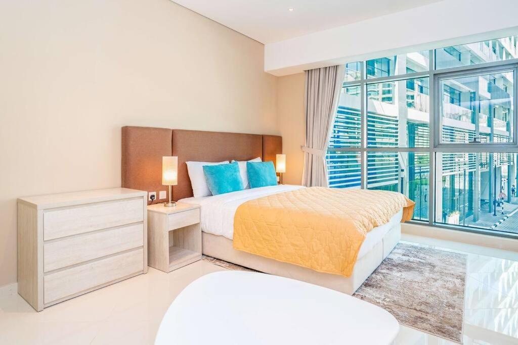 Chic With Breathtaking Views At Seven Palm Dubai
