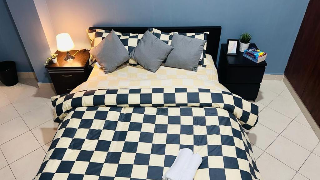 Homestay Beautiful Bedroom In Marina Near Blue Water Dubai