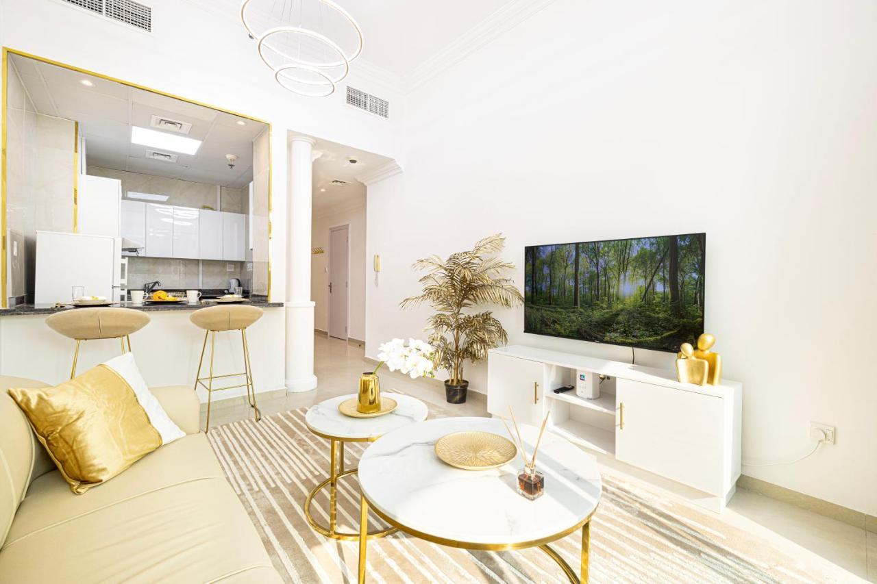 Luxury 1 Bedroom On Marina Walk Apartment Dubai