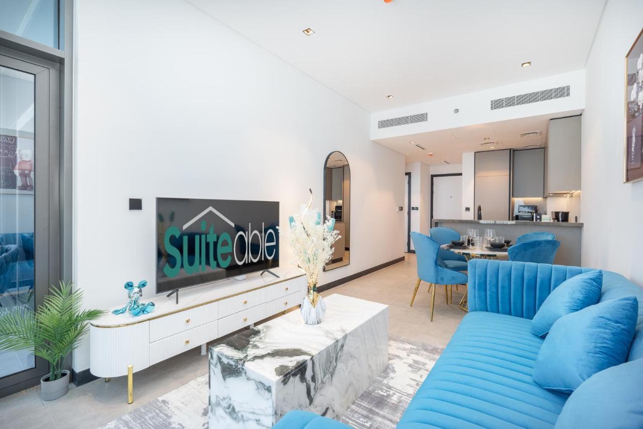 Azure Accents With Burj Khalifa View Apartment Dubai