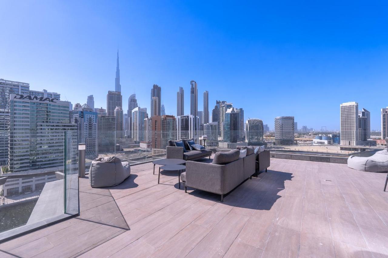 Apartment Azure Accents With Burj Khalifa View Dubai