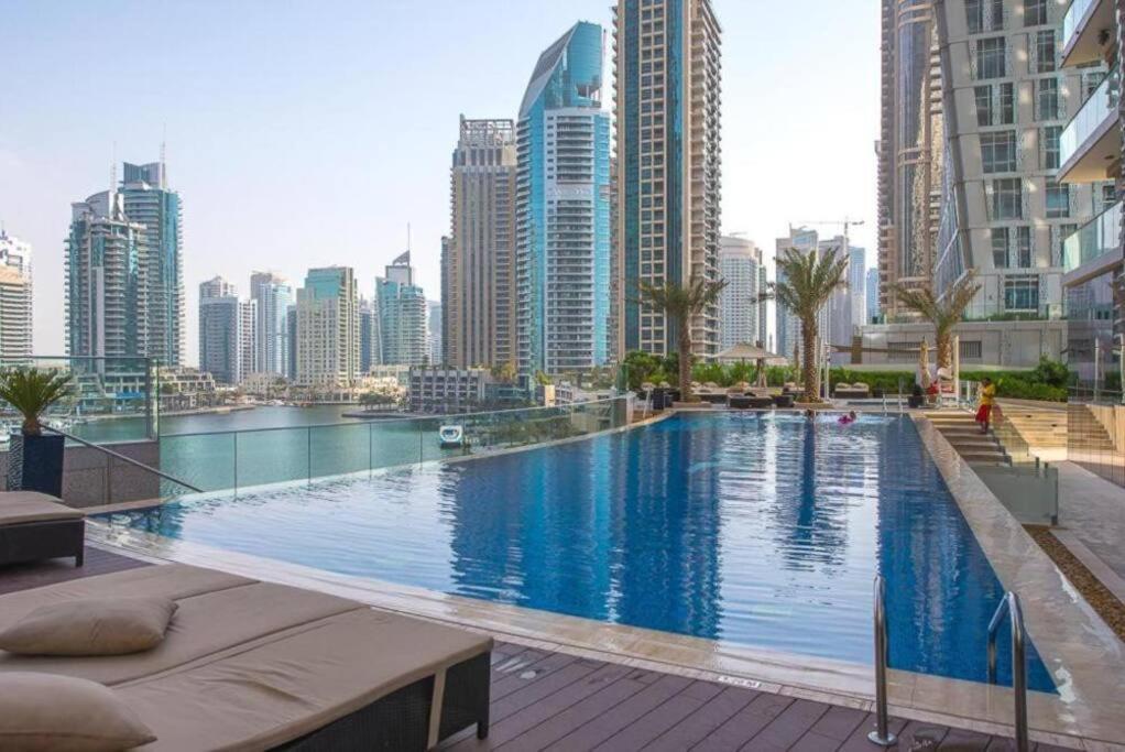 Fantastic View L Great Amenities L Superb Location