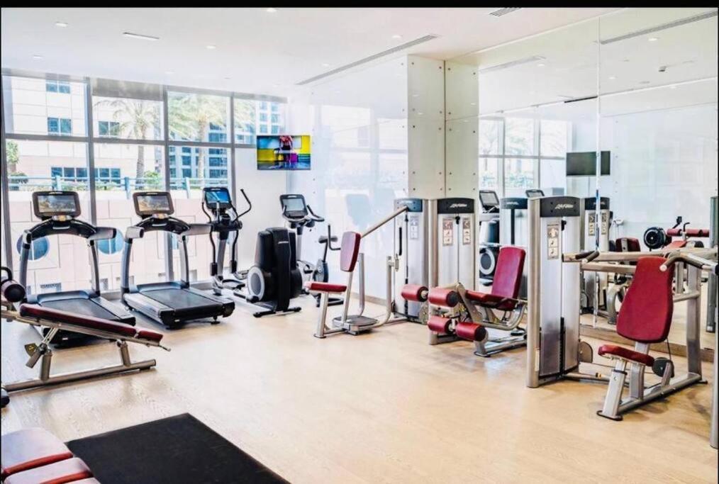 Fantastic View L Great Amenities L Superb Location Apartment Dubai