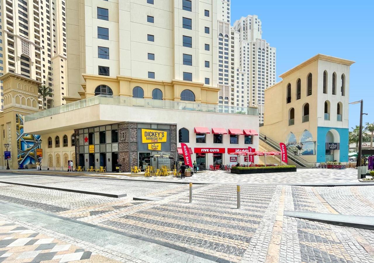 First Class In Heart Of Jbr, Steps To The - 121 Living Apartment Dubai