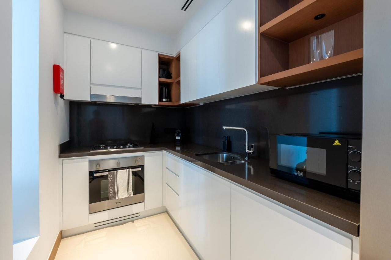 Apartment Luxe Nautical Style 2 Bd In Vida Yacht Club Dubai