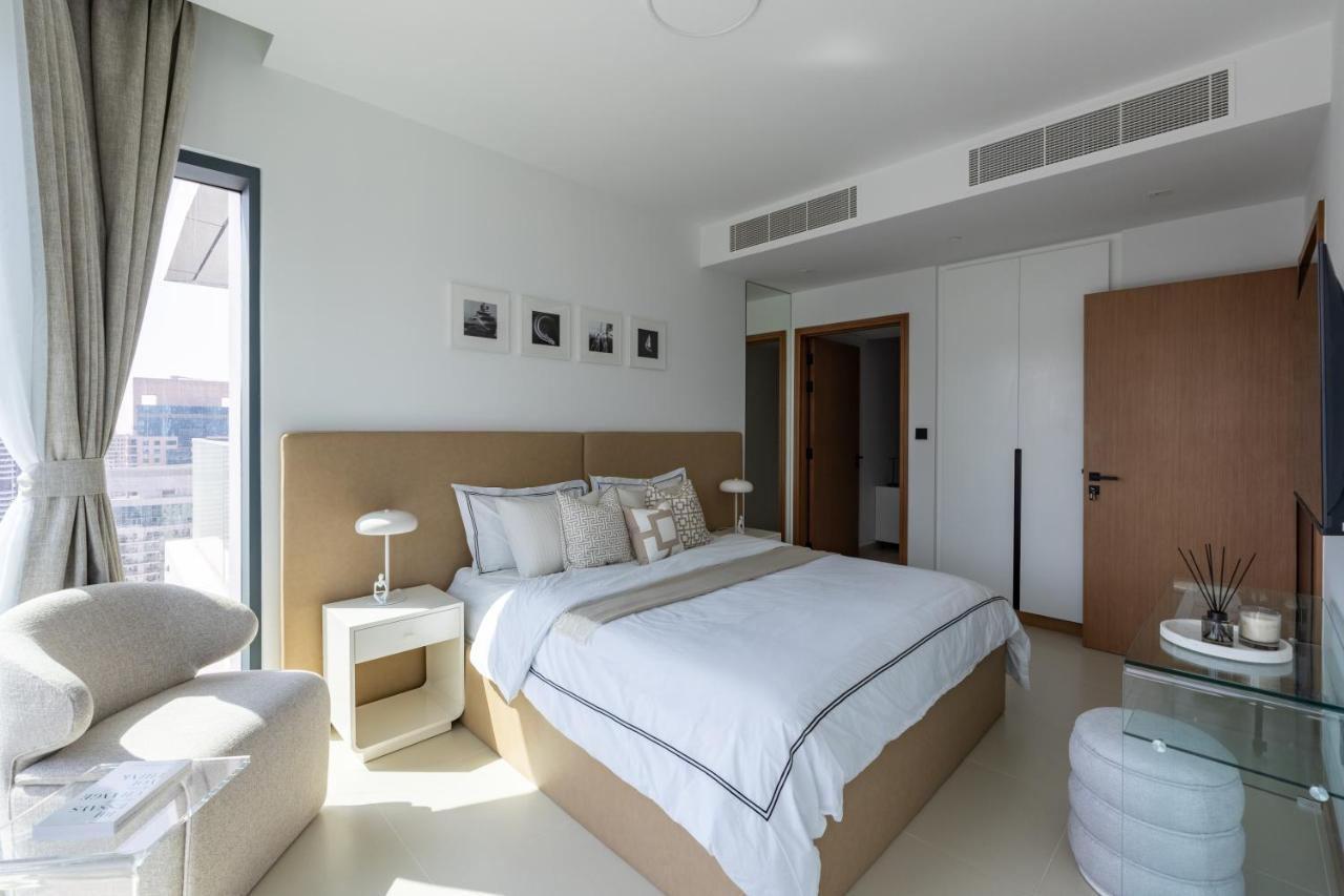 Apartment Luxe Nautical Style 2 Bd In Vida Yacht Club Dubai