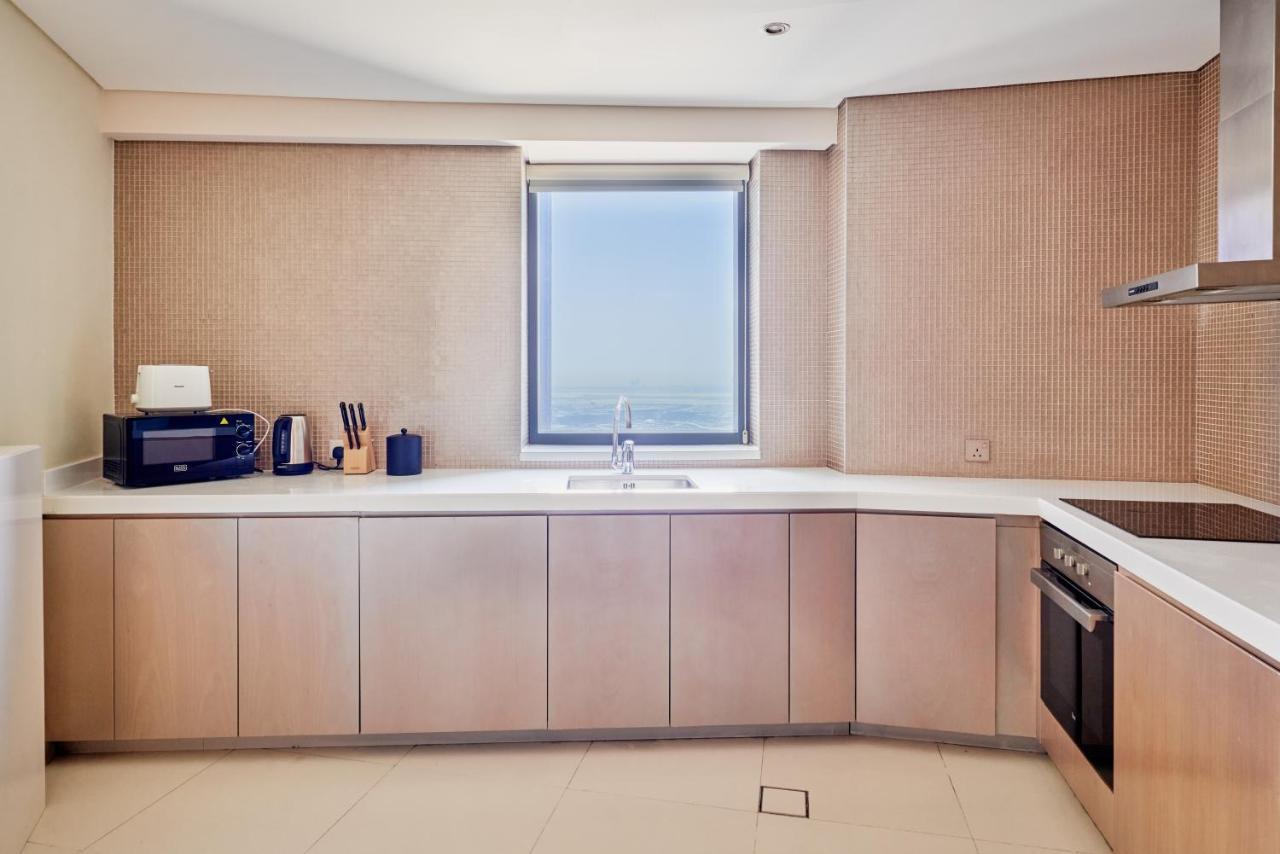 Aliving Superior 3br Paramount Towers Business Bay -6104 * Dubai
