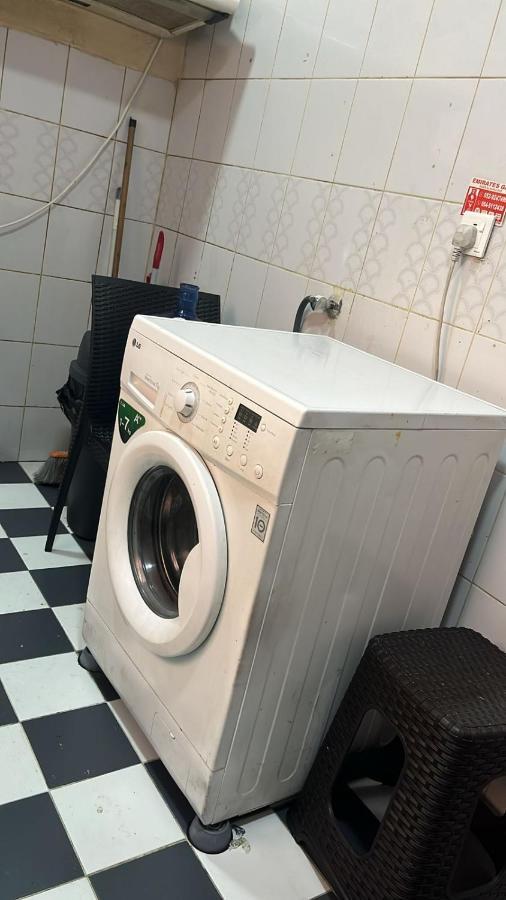 Hostel Sush Near Sharaf Dg And Burjuman Metro Stations *