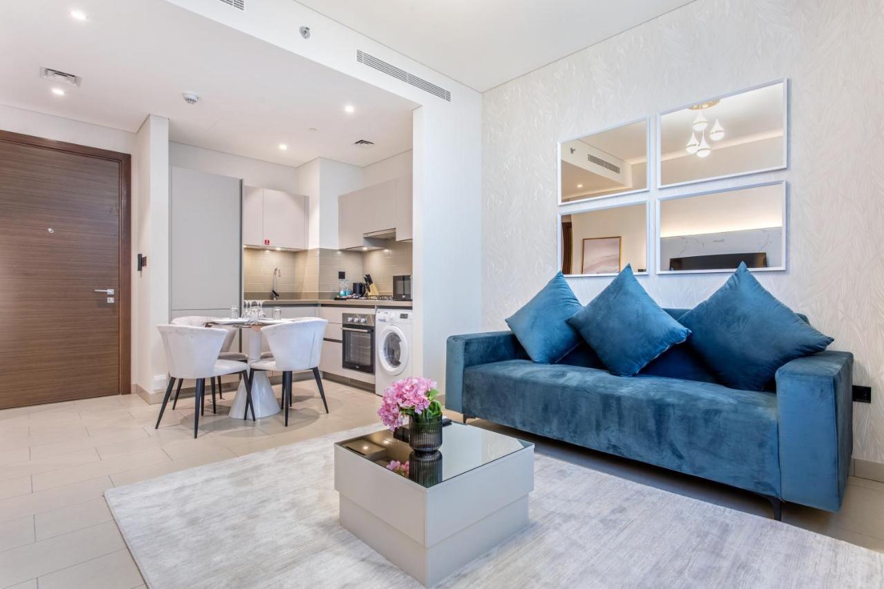 By Latinem Luxury 1br Cvr B1701 Near Burj Khalifa * Dubai