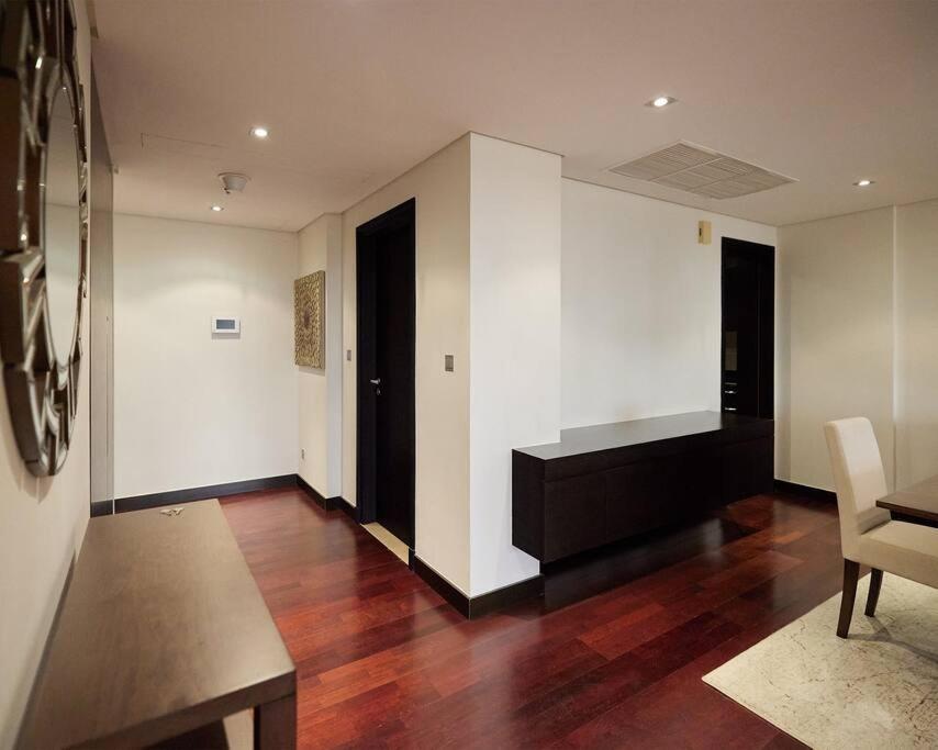 Authentic 2 Bdr In Anantara Palm Jumeirah Apartment *