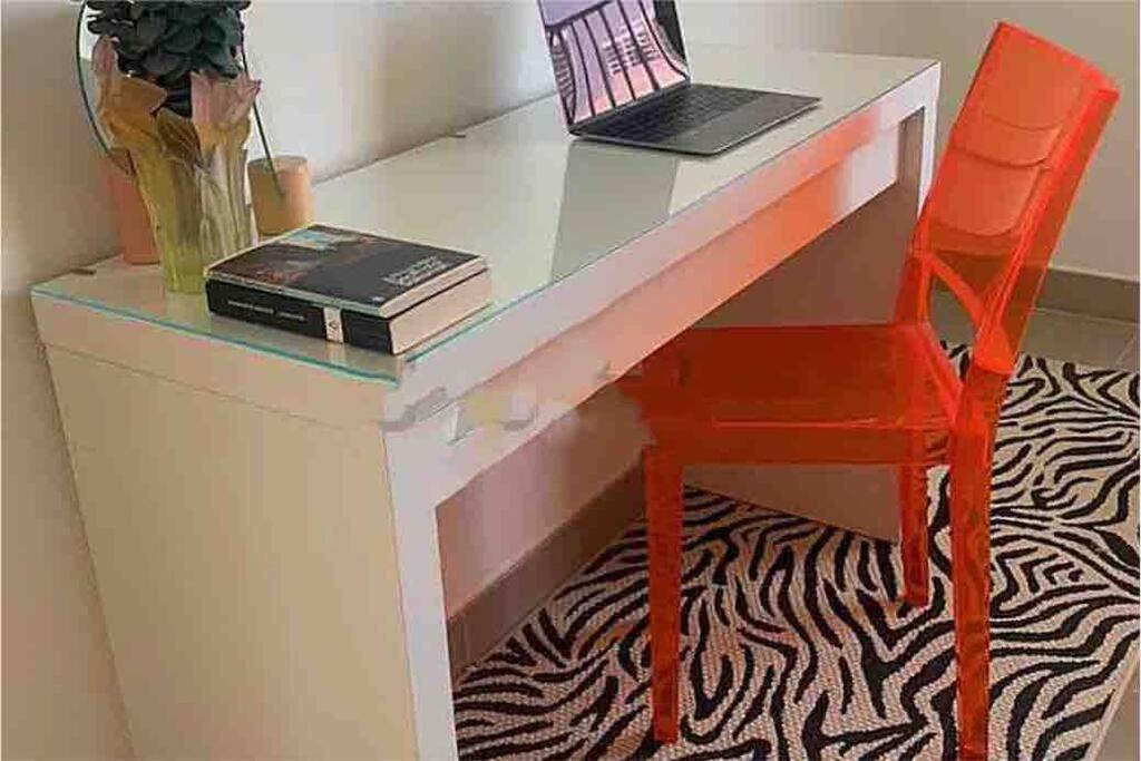 Tranquil Park Retreat At Palm Jumeirah Mall With Exclusive Club! Apartment