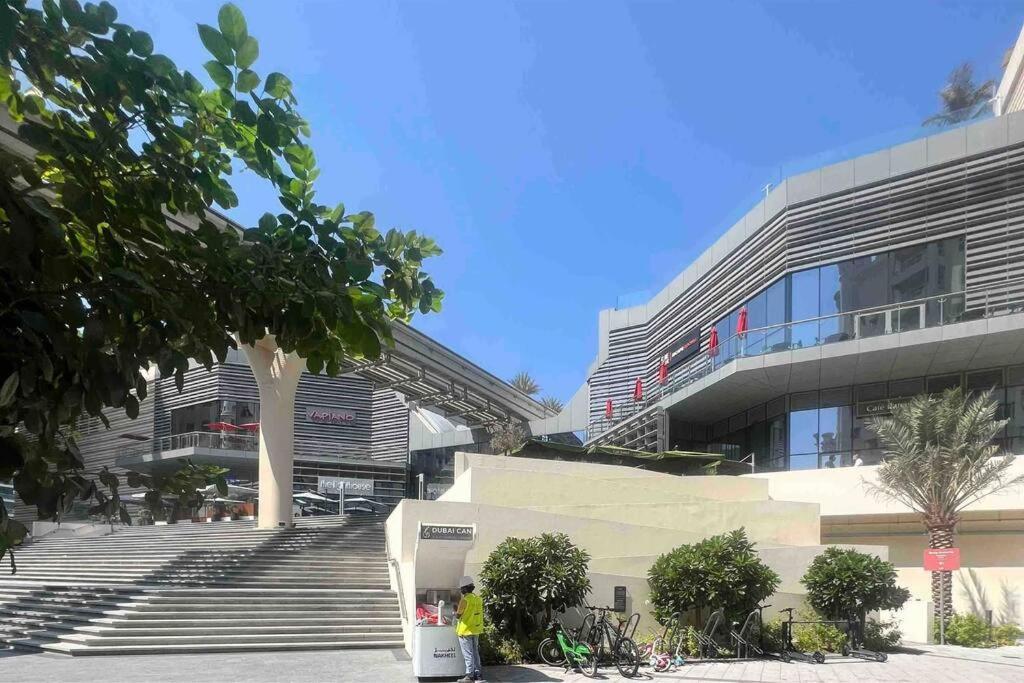 Tranquil Park Retreat At Palm Jumeirah Mall With Exclusive Club! * Dubai