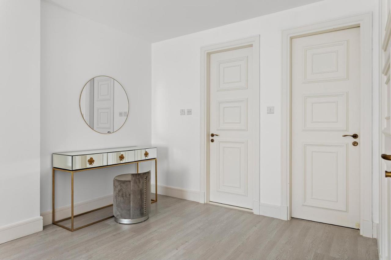 Luxury 4br Townhouse Palm Jumeirah Apartment Dubai