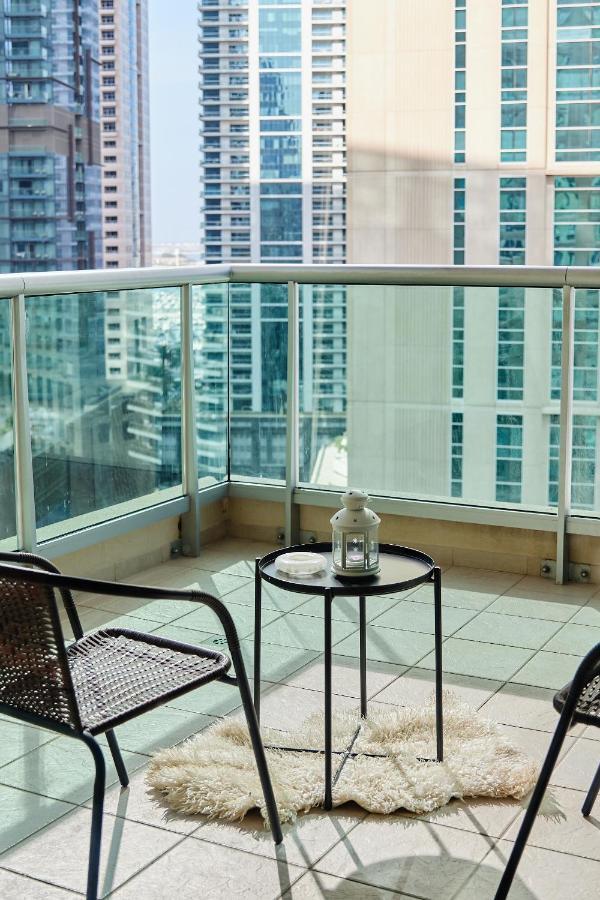 Luxury Marina Views On Marina Walk Waterfront 3 Bed Property Apartment Dubai