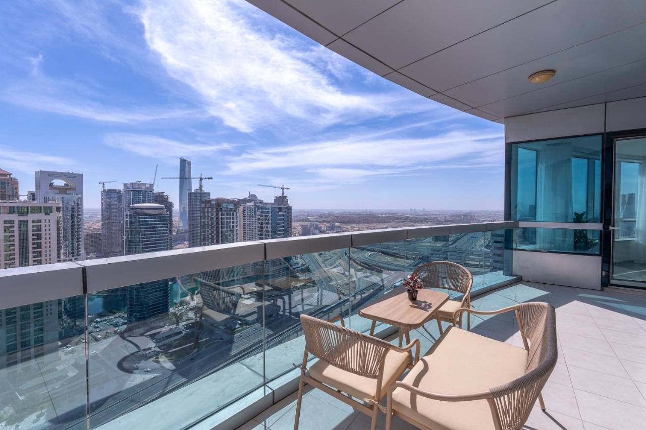 Apartment Heaven Crest Marina - 4 Bedroom With Marina View Near Jbr Beach, Free Parking, Wi-fi, Gym And Pool