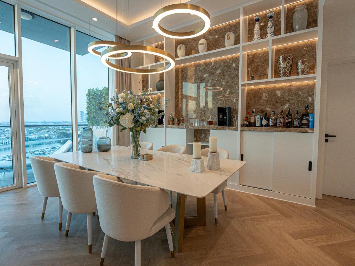 Daniels Sea View 2br In Oceana The Palm Jumeirah Apartment