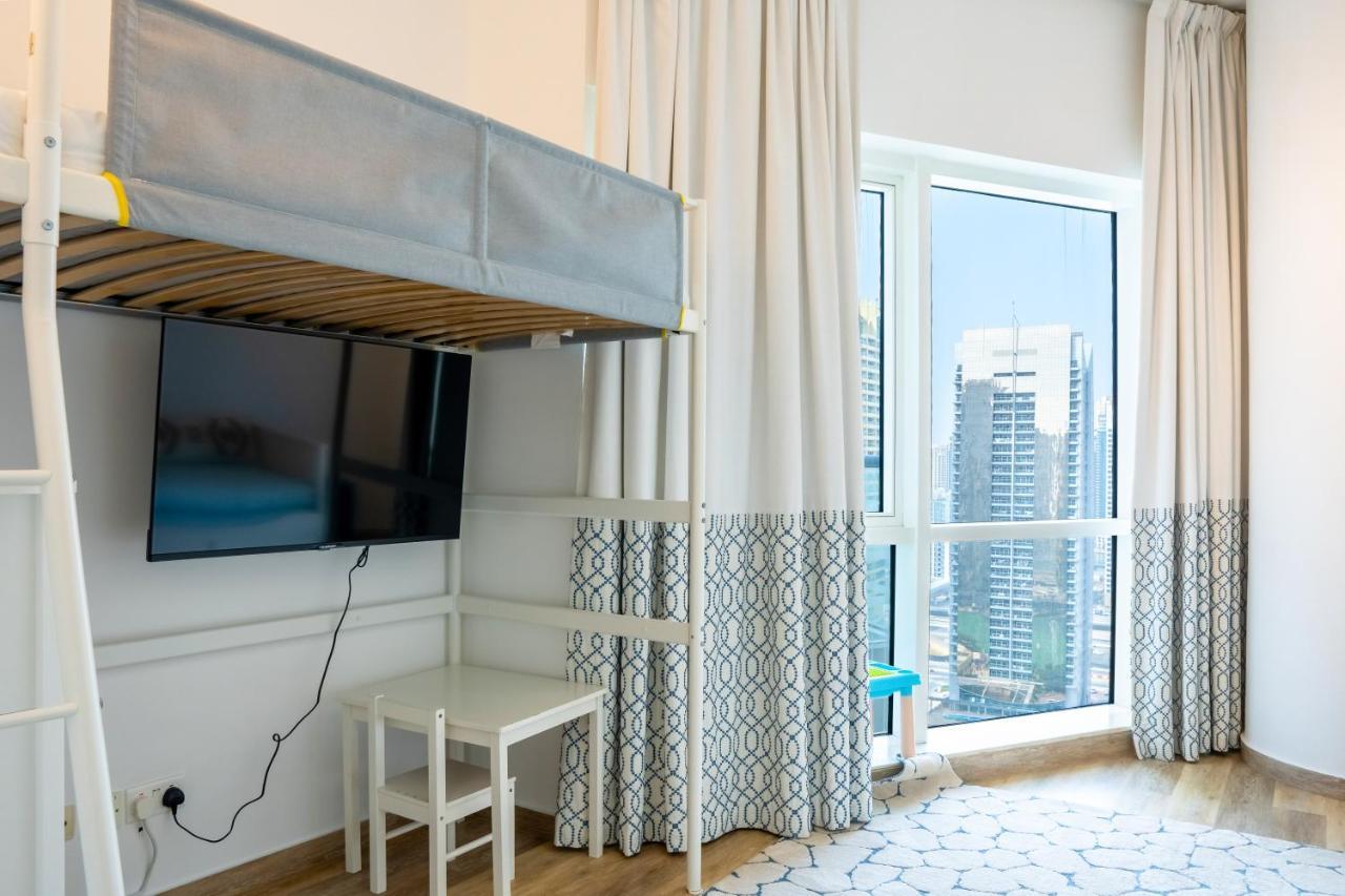 Veluxa - Stylish 2 Bed With View * Dubai