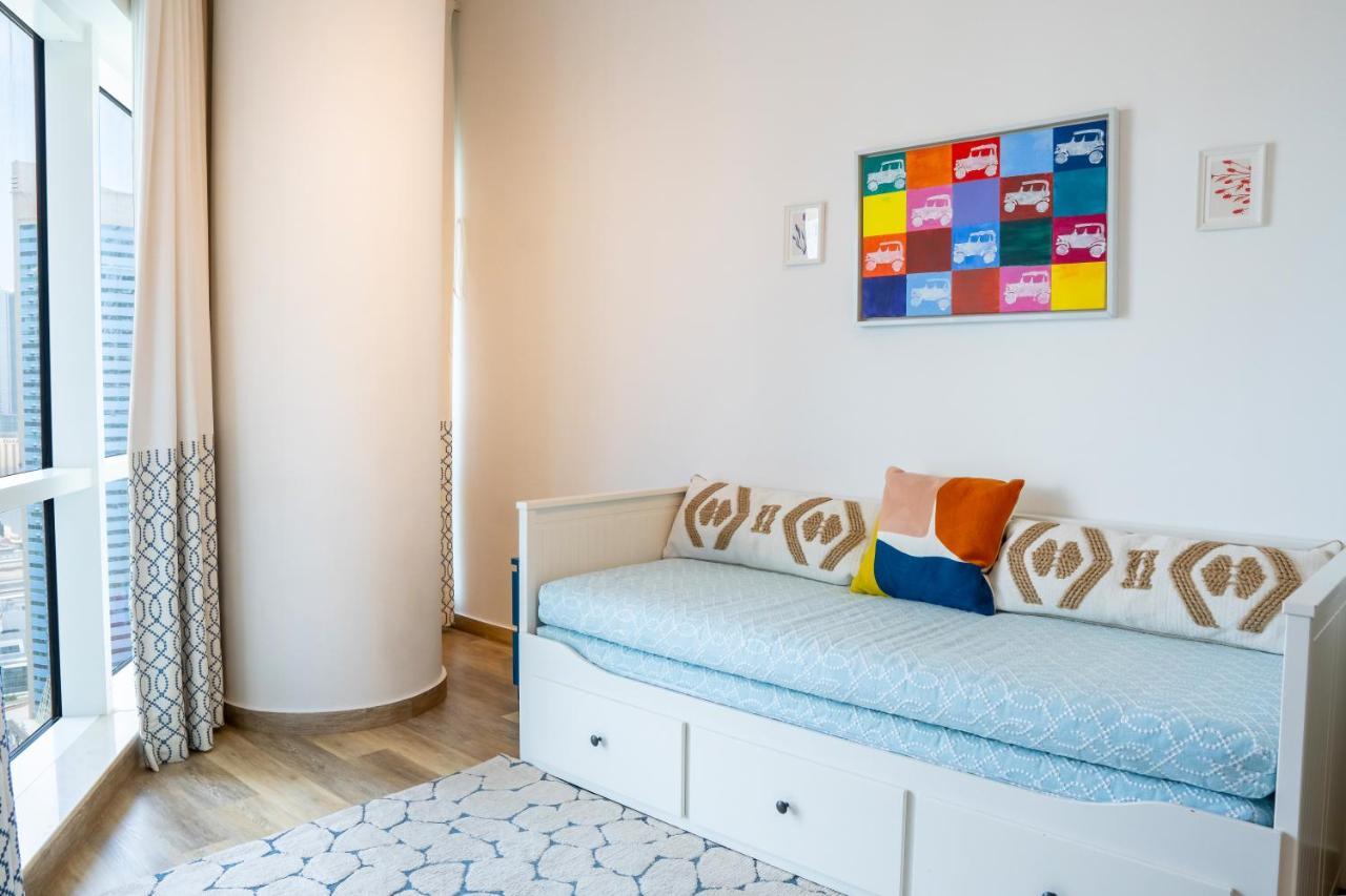 Apartment Veluxa - Stylish 2 Bed With View