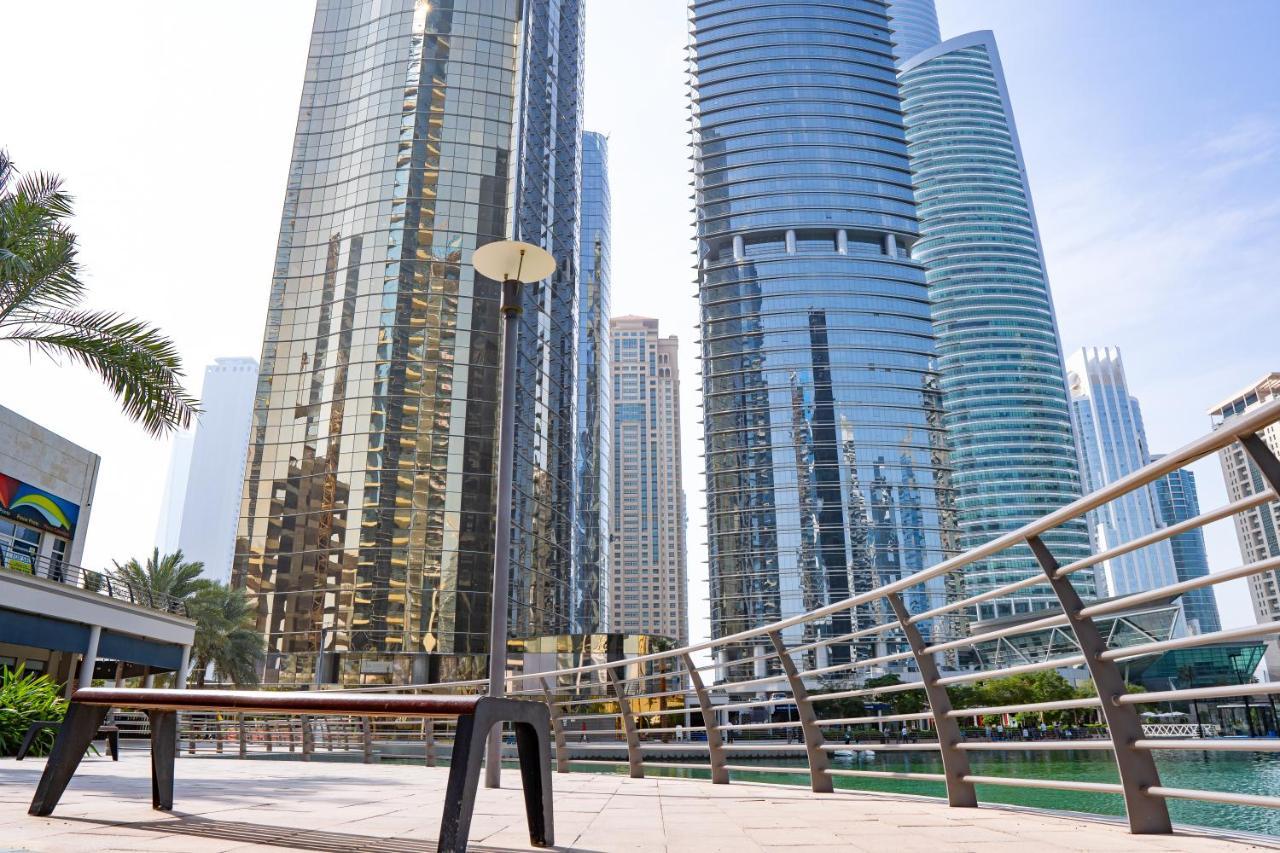 Veluxa - Stylish 2 Bed With View