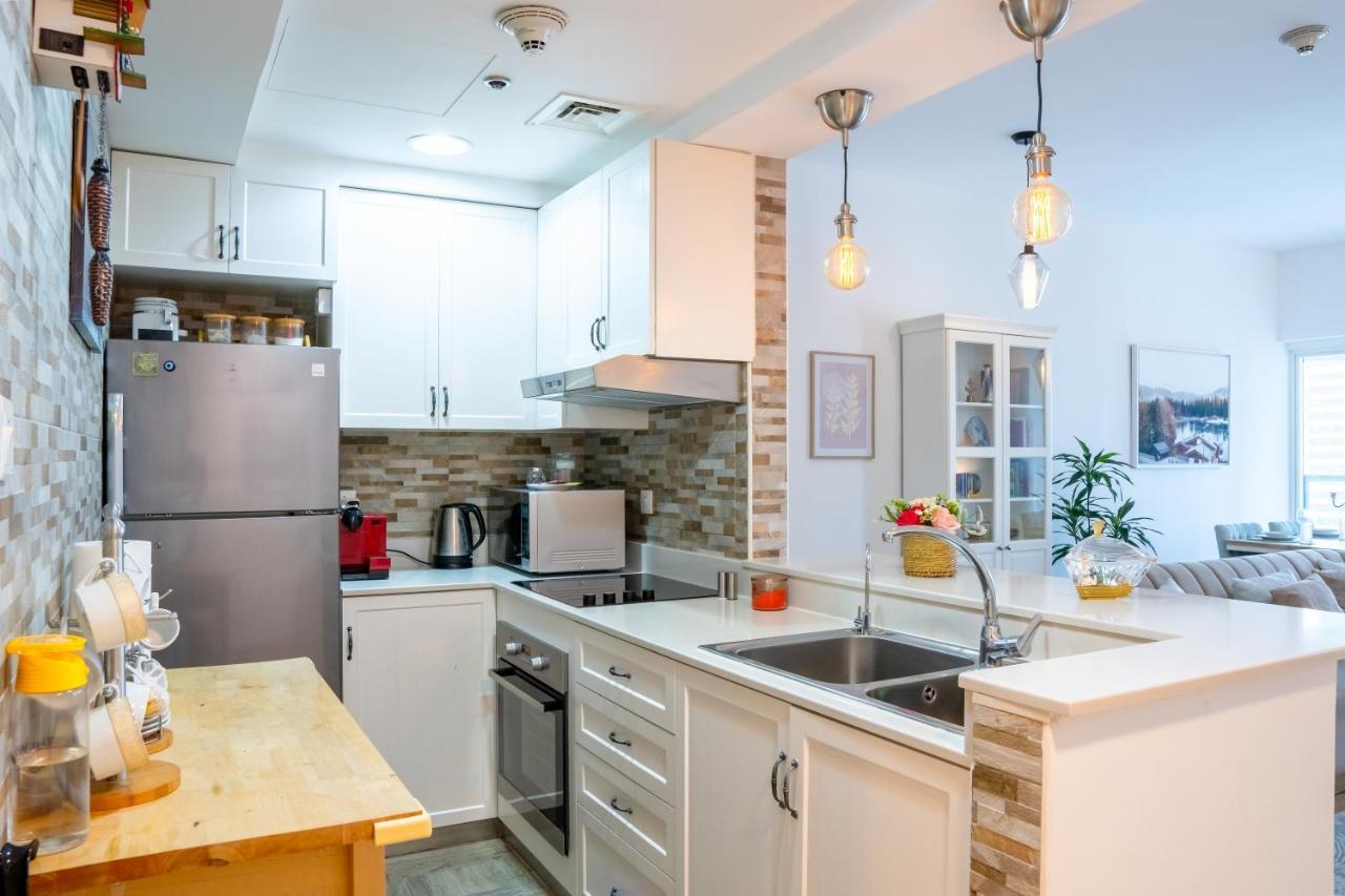 Veluxa - Stylish 2 Bed With View Dubai