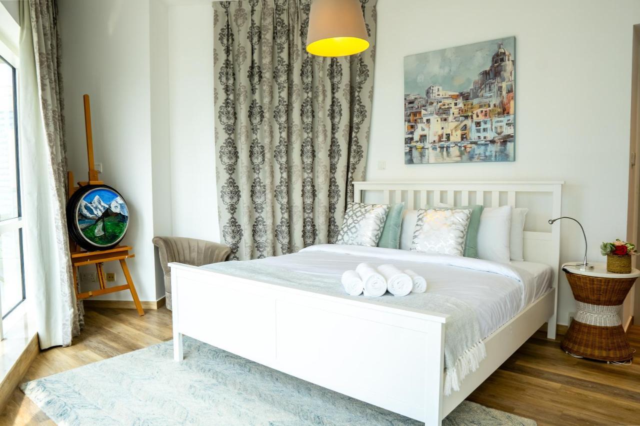 Veluxa - Stylish 2 Bed With View *