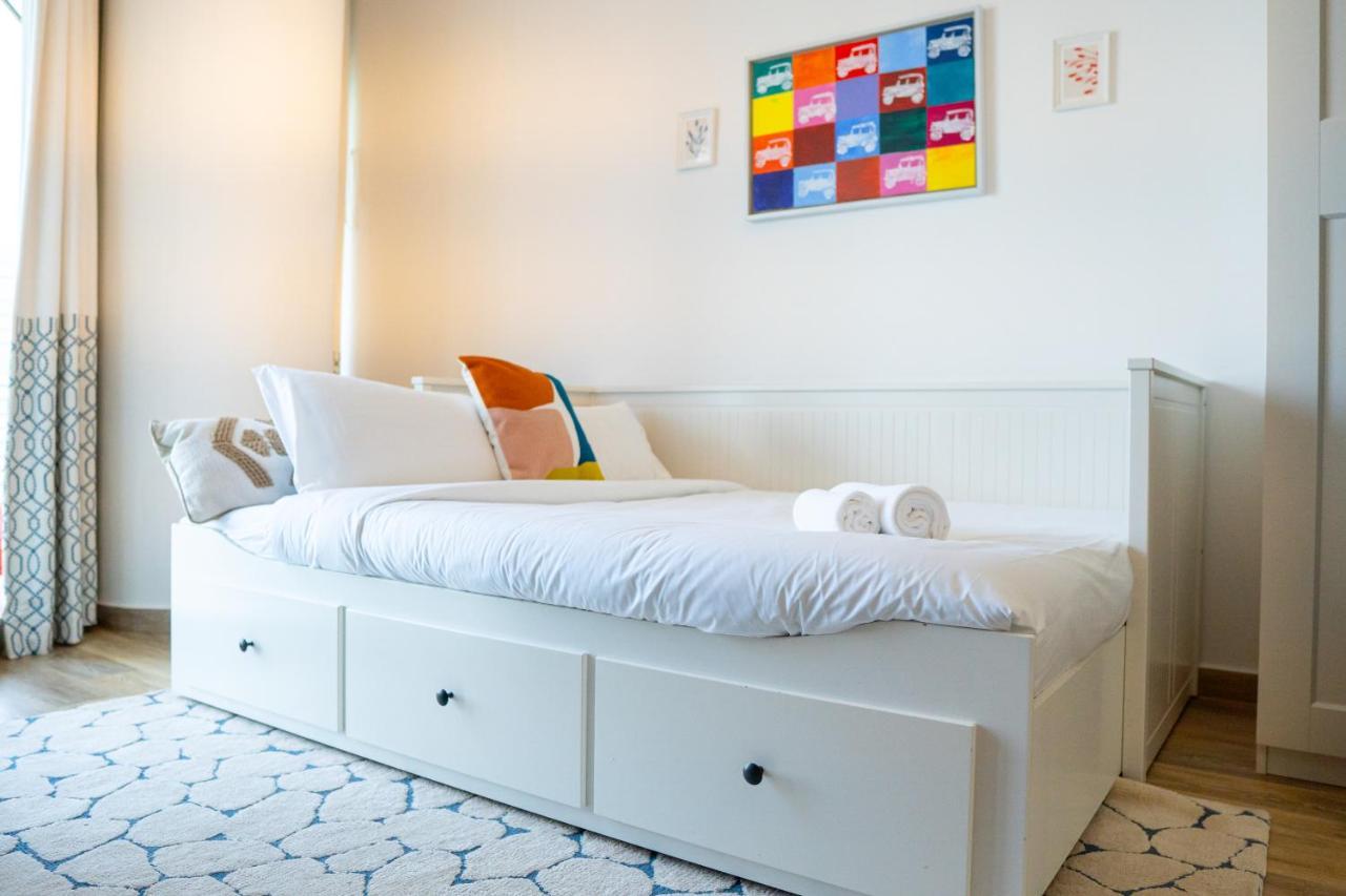 Veluxa - Stylish 2 Bed With View Dubai