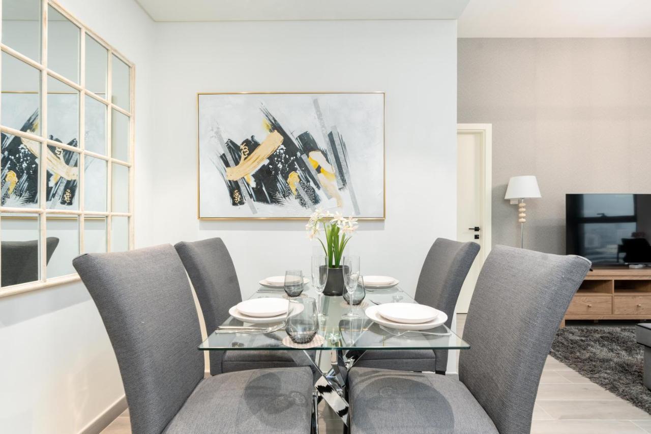 White Sage - Brand New With Panoramic New Views *