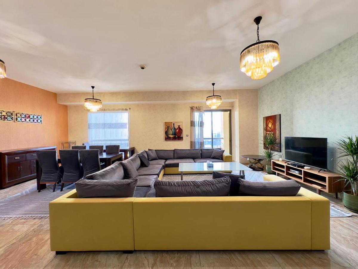 Ar Holiday Jbr 2 Hostel