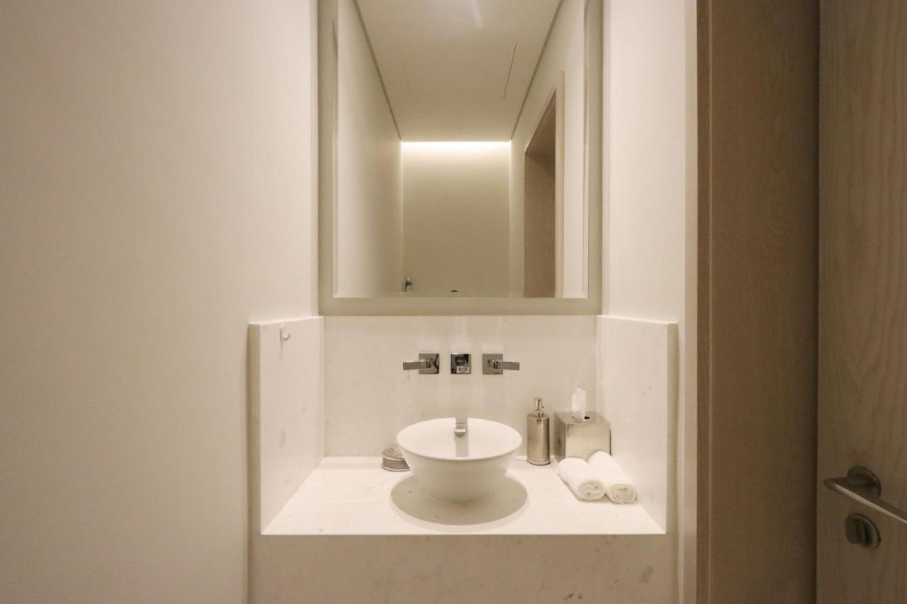Livbnb - 1br W/ Sea View In Palm Tower Apartment *