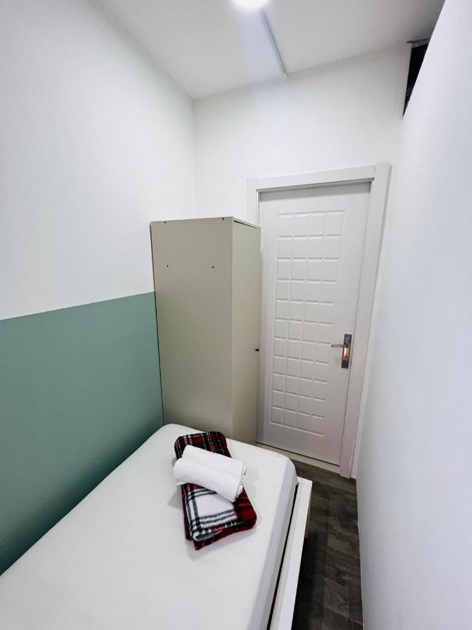 Flexible Small Partition Near Moe * Dubai