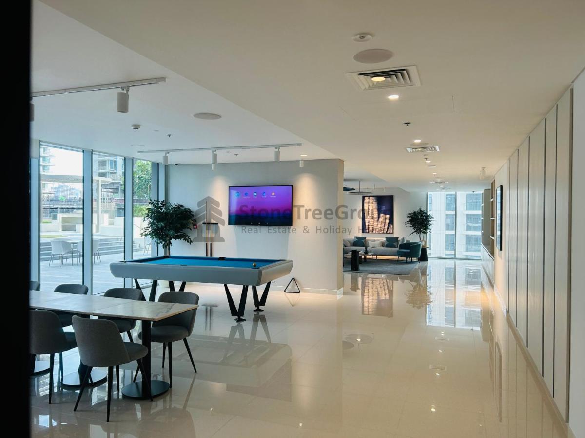 Apartment Stonetree - Private With High Class Building Facilities *