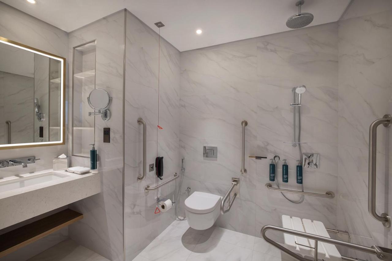 Hilton Garden Business Bay 4* Dubai