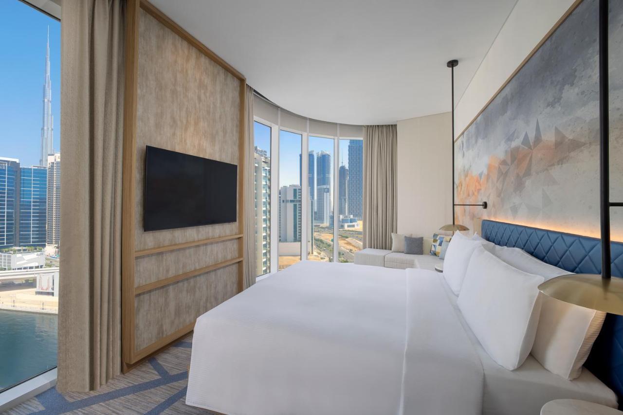 Hilton Garden Business Bay 4*