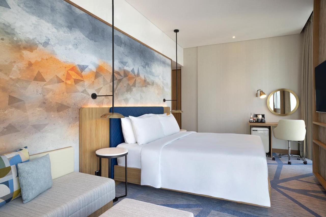Hilton Garden Business Bay