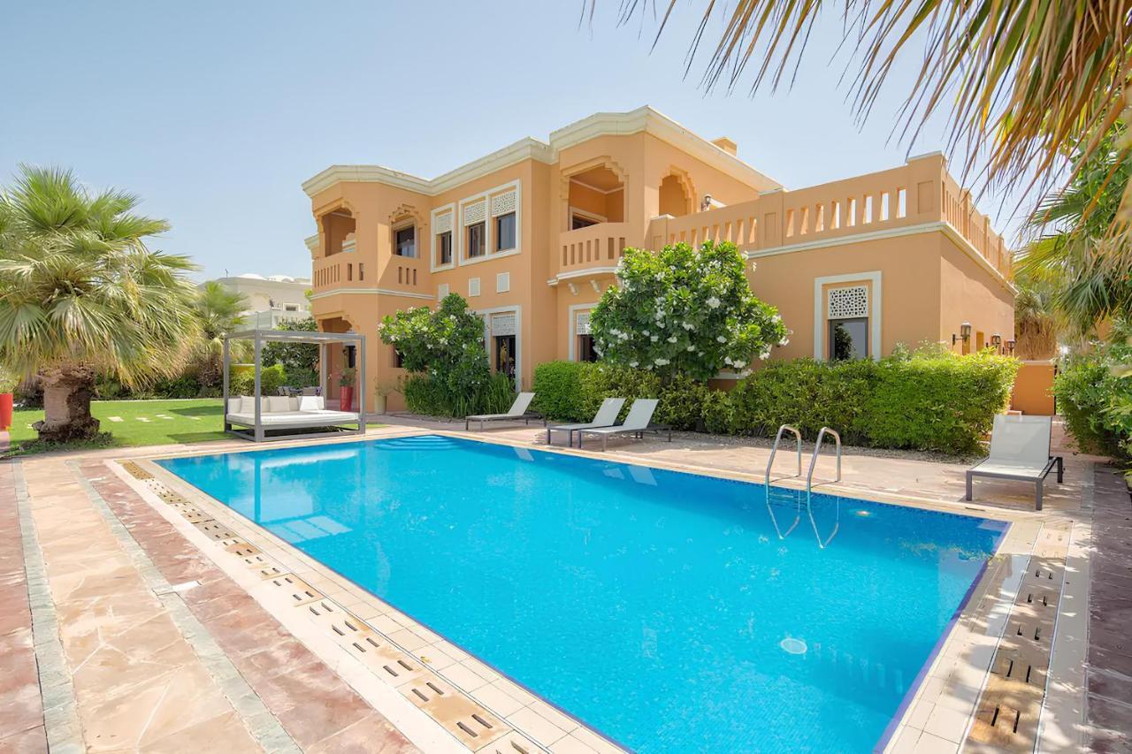 Frond F, Beachfront Villa, Palm Jumeirah - Mint