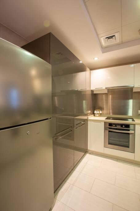 Lux 1br 2 Min To Burj Khalifa Apartment *