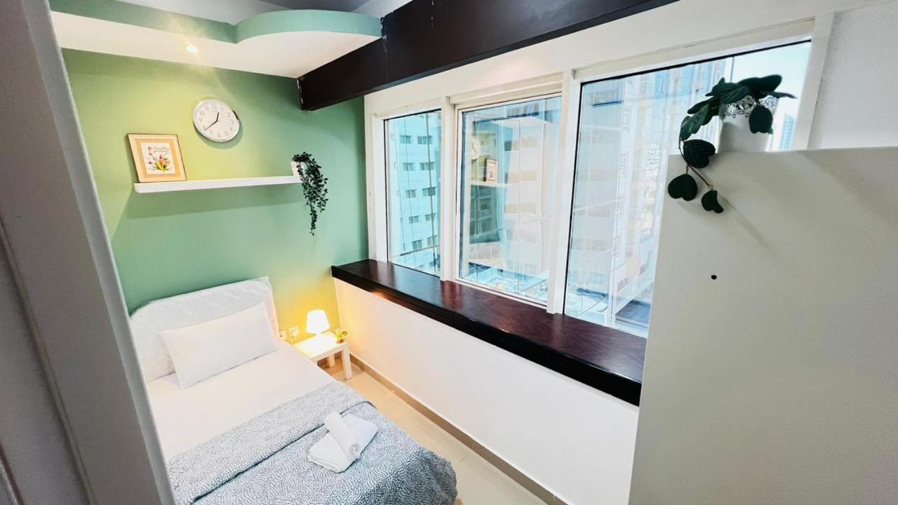 Dreamy Partition In Barsha1 Homestay *