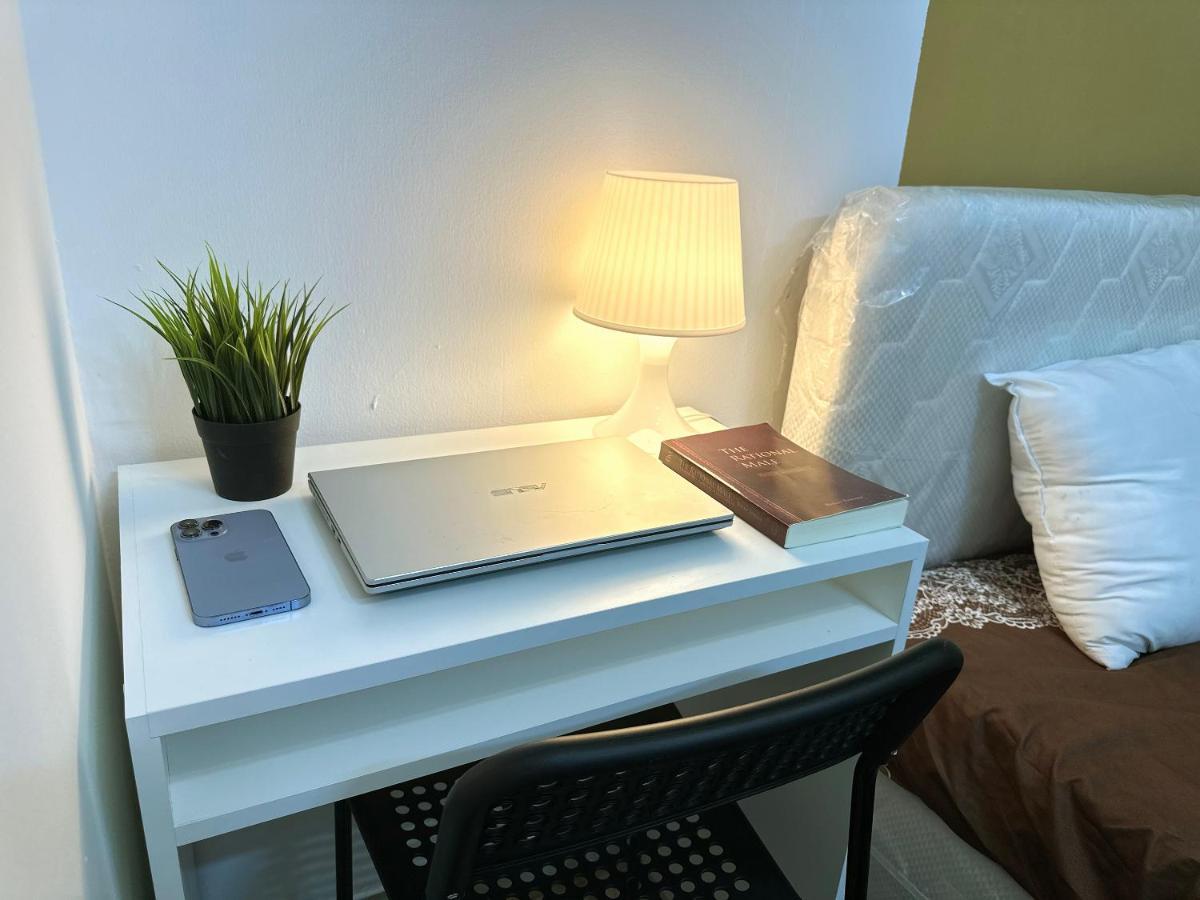 Homestay Budget Double Partition In Barsha Heights Near Metro Dubai